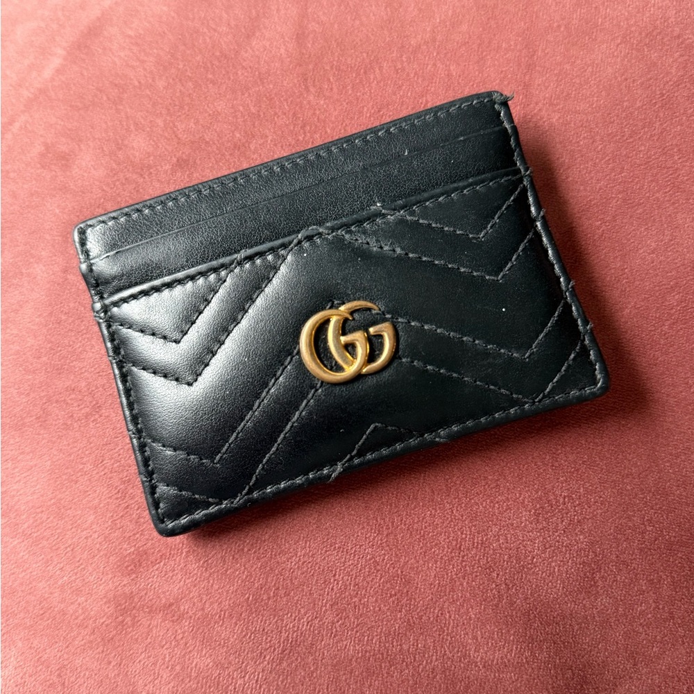 Gucci Black Leather Card Holder with Gold Logo - Picture 2 of 4